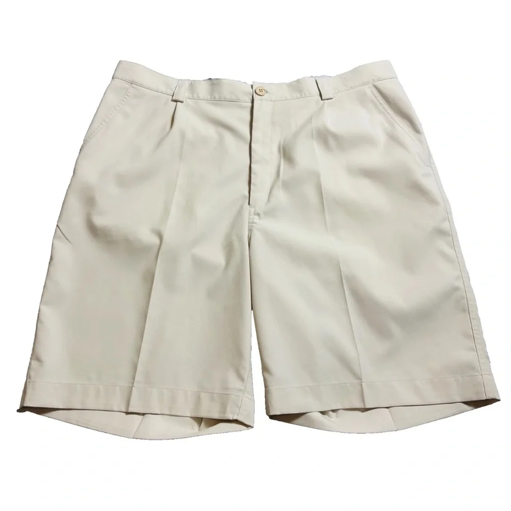 Under Armour Performance Golf Shorts Men's Size 38R Cream 9 Inch Inseam